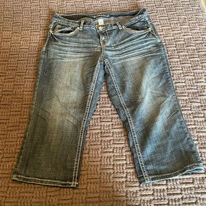 Size 16 capri jeans Maurices